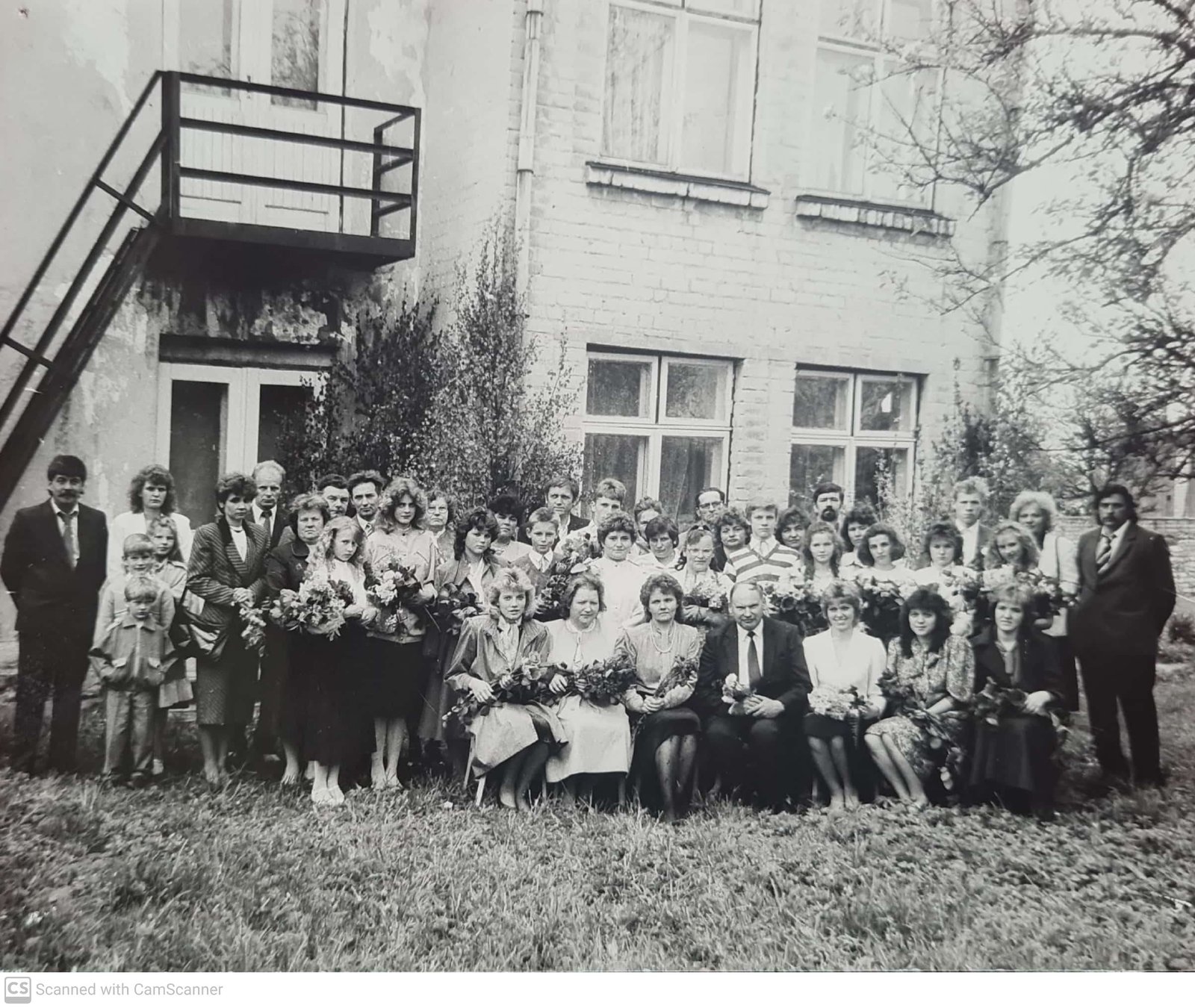 1990.91. (1)
