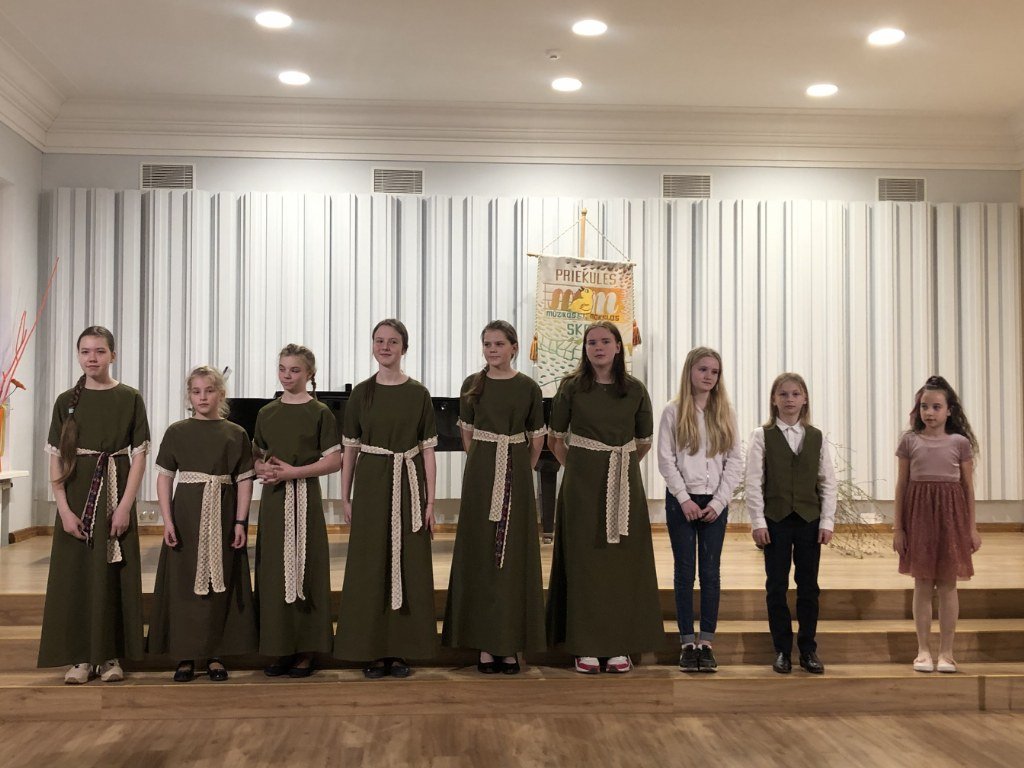 skolas jubilejas koncerts Priekules mūzikas un mākslas skolā (115)_1024x768