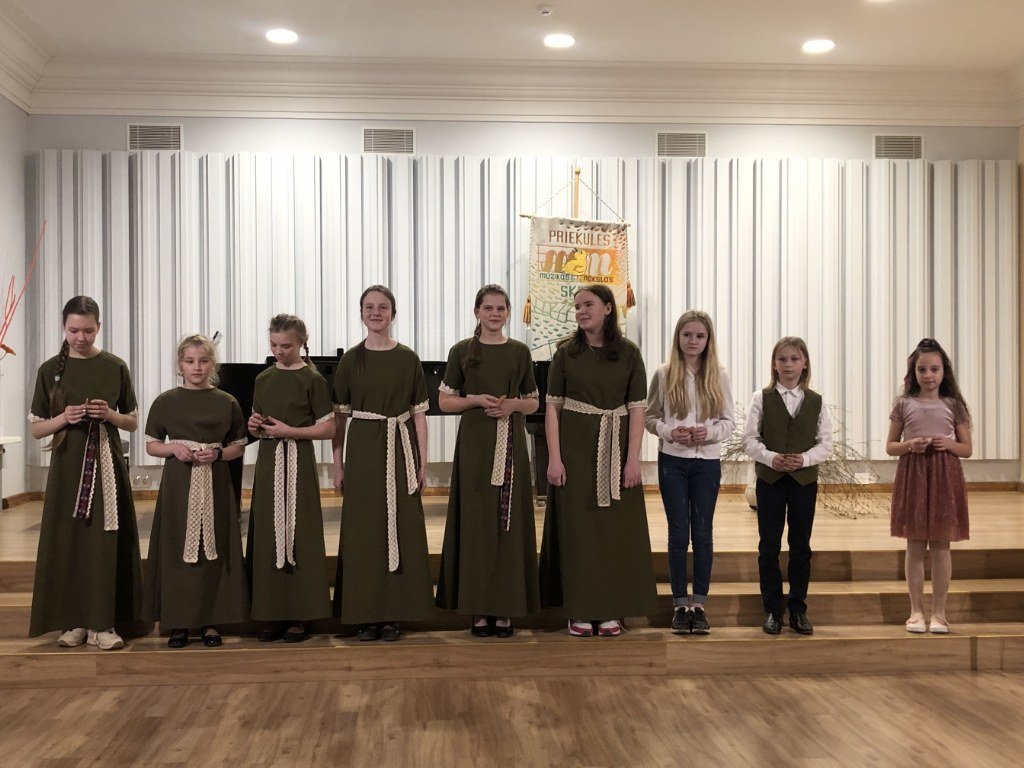 skolas jubilejas koncerts Priekules mūzikas un mākslas skolā (118)_1024x768