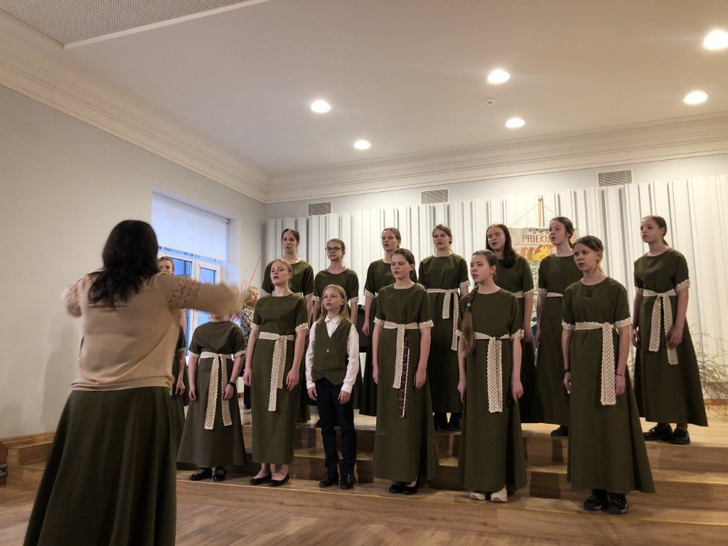 skolas jubilejas koncerts Priekules mūzikas un mākslas skolā (127)_1024x768