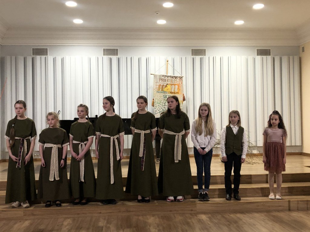 skolas jubilejas koncerts Priekules mūzikas un mākslas skolā (4)_1024x768