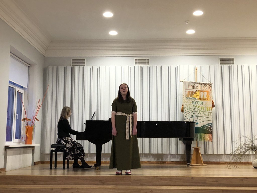 skolas jubilejas koncerts Priekules mūzikas un mākslas skolā (50)_1024x768