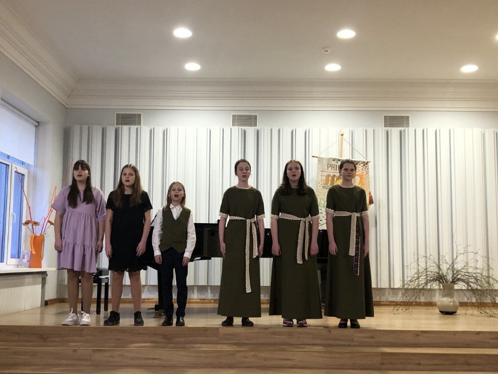 skolas jubilejas koncerts Priekules mūzikas un mākslas skolā (56)_1024x768