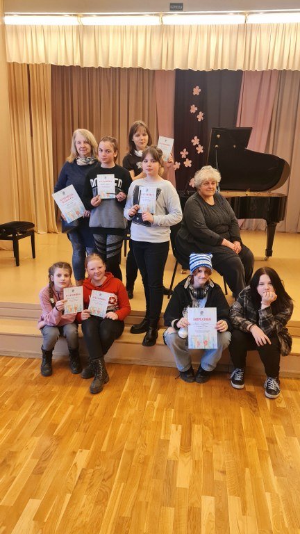 Ziedi Grobiņā Priekules mūzikas un mākslas skola (29)