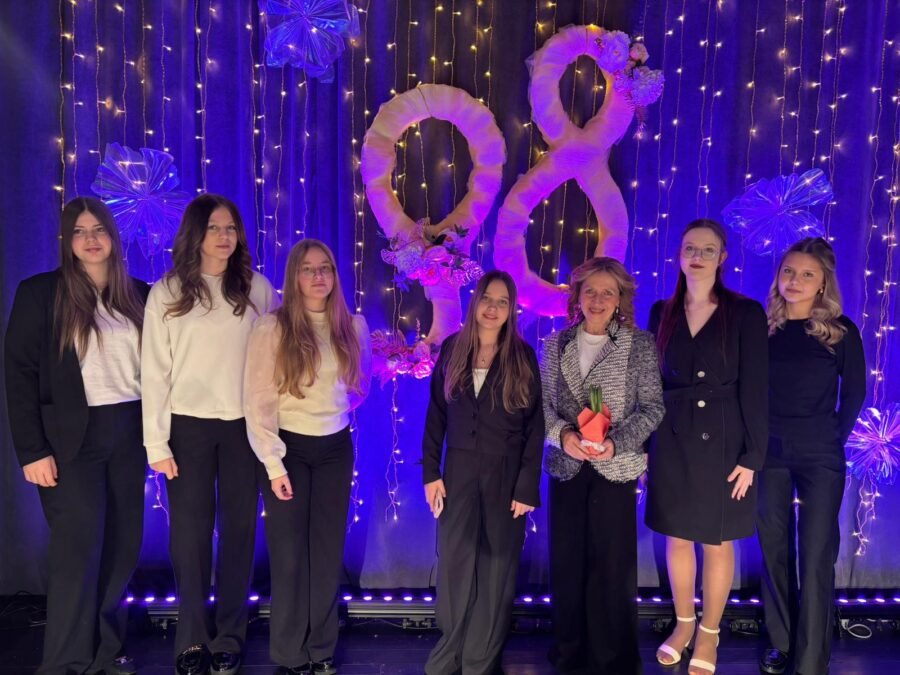 Audzēkņi priecē Priekules pilsētas svētkos